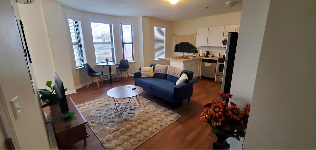 Perfect 1Br In Prime Location & View Of Stadiums Detroit Bagian luar foto